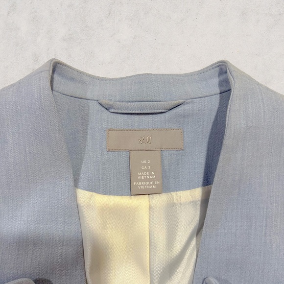 H&M Light Blue Collarless Blazer- Size 2 - Picture 2 of 3
